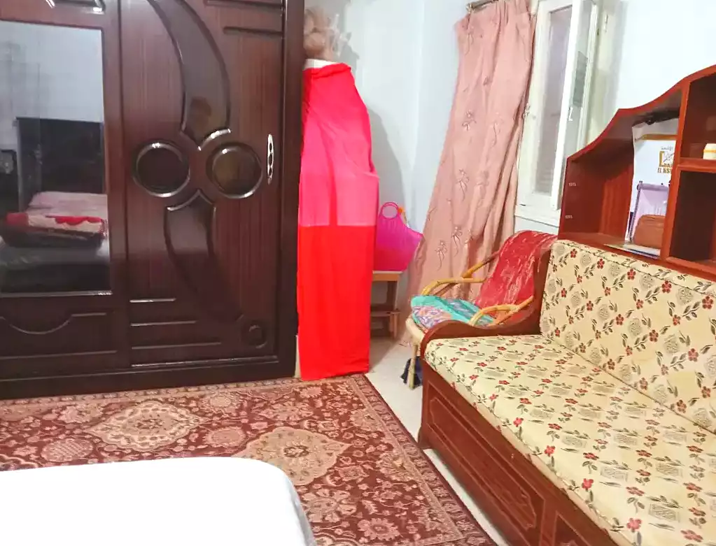 https://aqarmap.com.eg/ar/listing/7125459-for-sale-alexandria-al-agamy-el-hanouvel-radwan-st