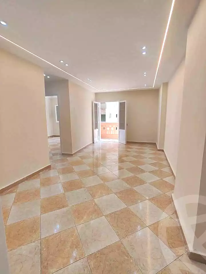https://aqarmap.com.eg/ar/listing/7125461-for-sale-alexandria-el-asafra-l-sfr-bhry
