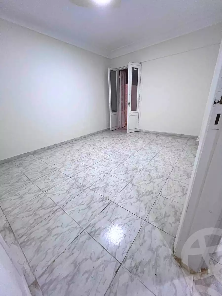 https://aqarmap.com.eg/en/listing/7125583-for-sale-alexandria-al-agamy-shataa-el-nakheel