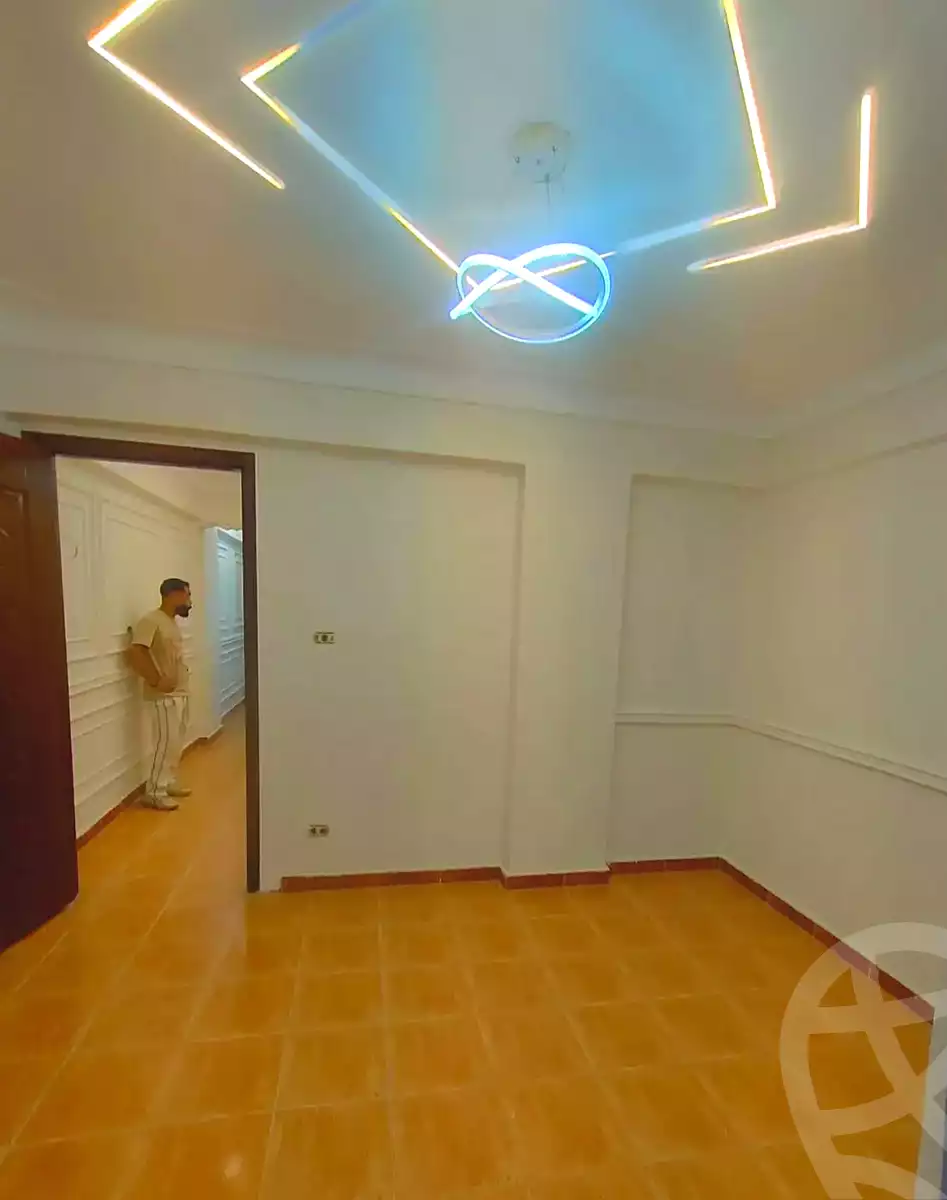 https://aqarmap.com.eg/ar/listing/7125591-for-sale-alexandria-lsywf-el-falki