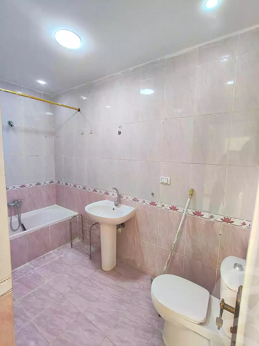 https://aqarmap.com.eg/ar/listing/7125754-for-sale-alexandria-sydy-bshr-sydy-bshr-bhry-gamal-abd-el-nasir-st