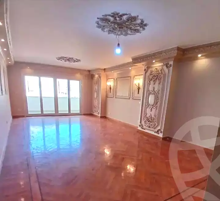 https://aqarmap.com.eg/ar/listing/7125826-for-rent-alexandria-glim