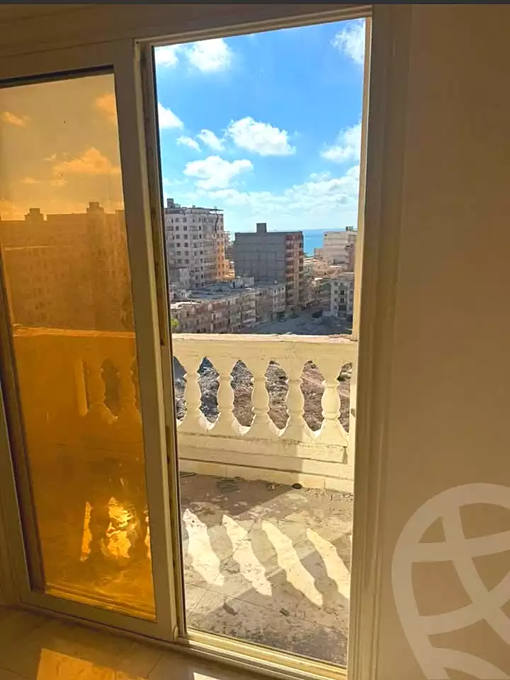 https://aqarmap.com.eg/ar/listing/7126043-for-sale-alexandria-al-agamy-el-hanouvel