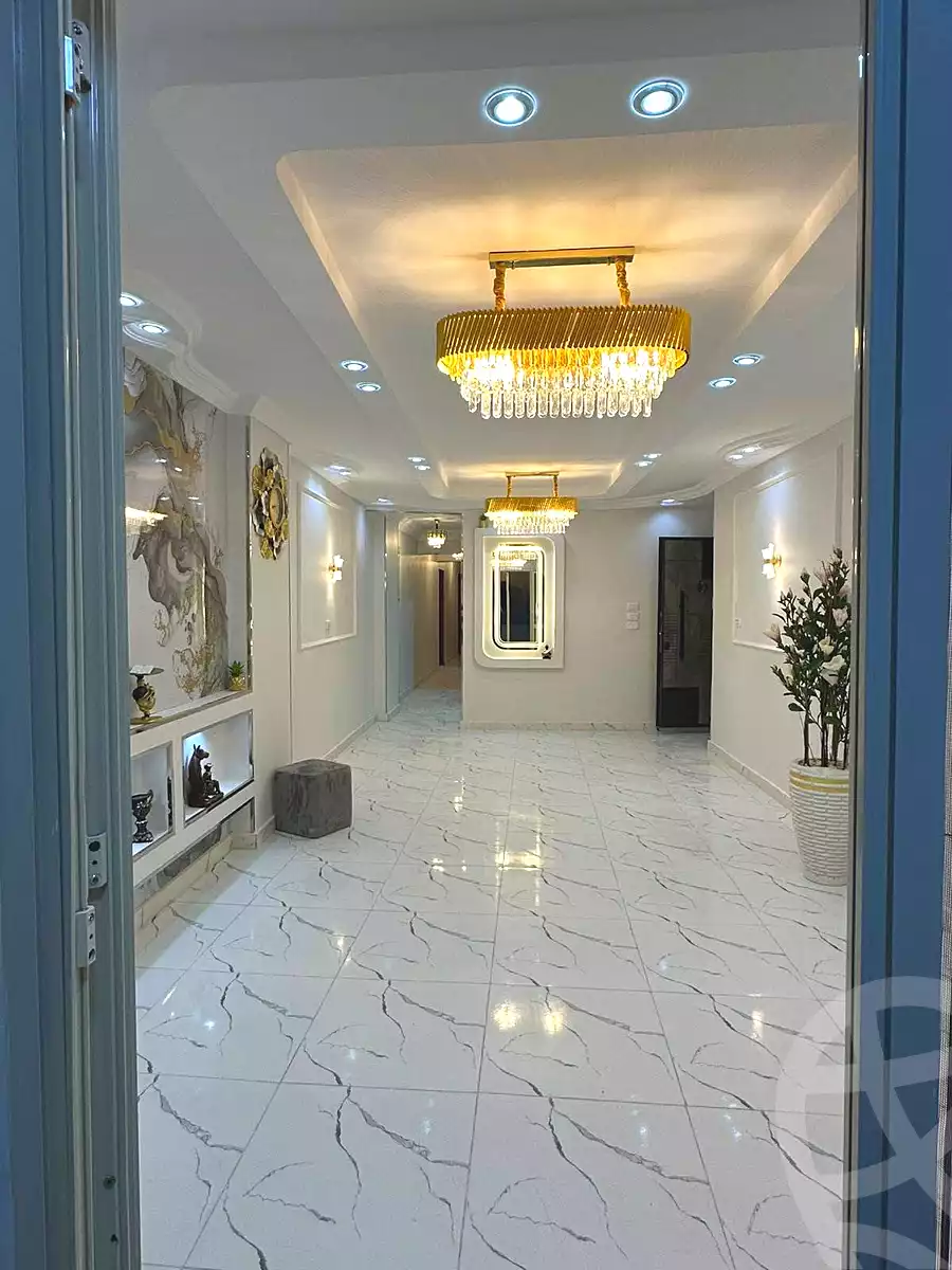 https://aqarmap.com.eg/ar/listing/7126063-for-sale-cairo-ain-shams-ahmed-esmat-st