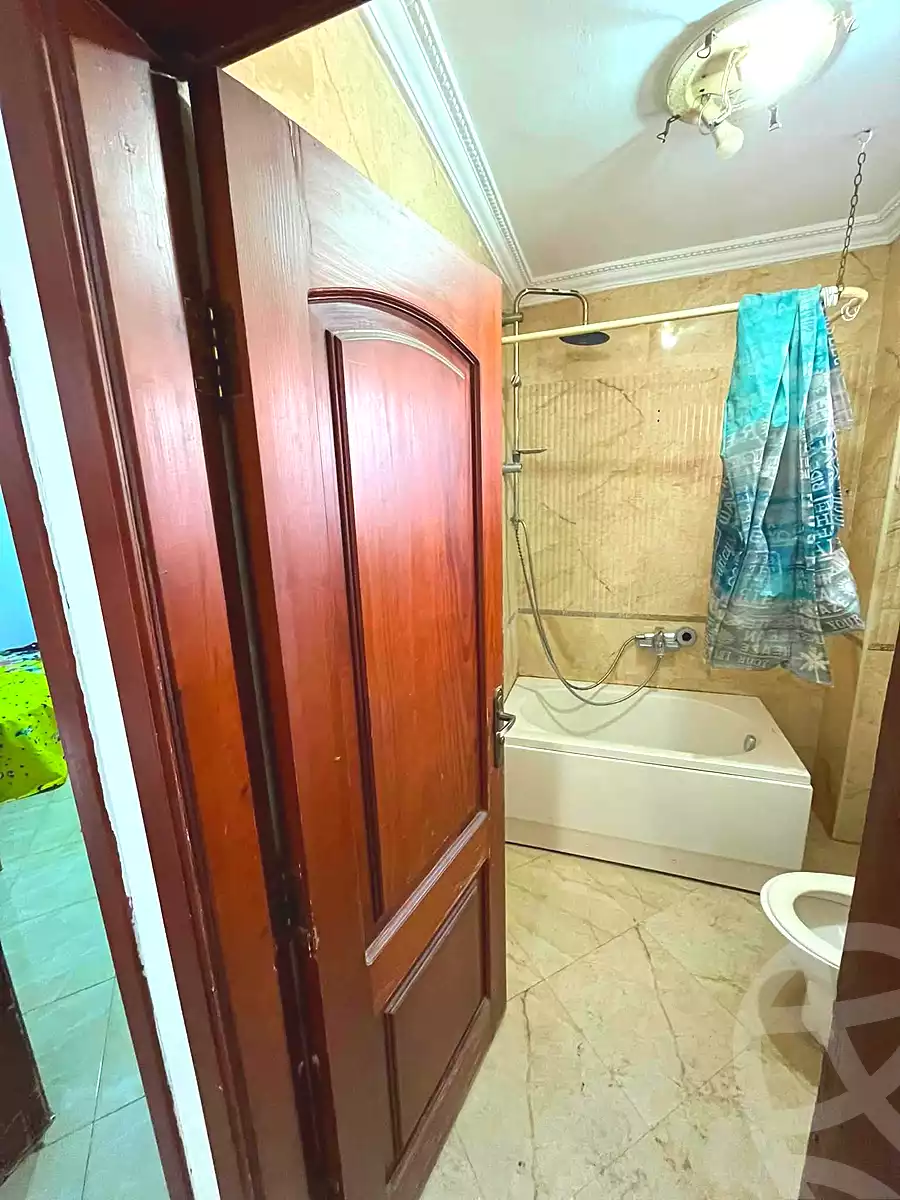 https://aqarmap.com.eg/ar/listing/7126201-for-rent-cairo-ain-shams-ain-shams-el-sharkia-ahmed-ismail-st