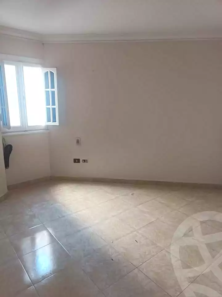 https://aqarmap.com.eg/ar/listing/7126473-for-rent-alexandria-ganaklis-shr-bw-qyr-tryq-lhry