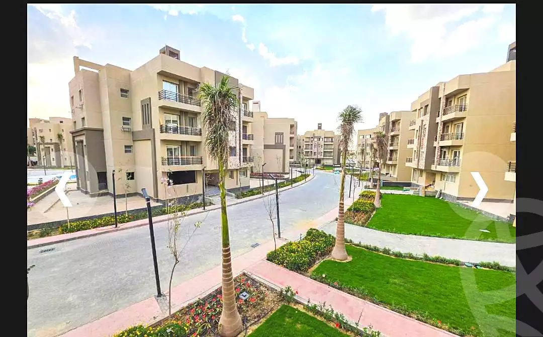https://aqarmap.com.eg/ar/listing/7126772-for-sale-cairo-new-cairo-compounds-hyde-park-centre-ville-hyde-park