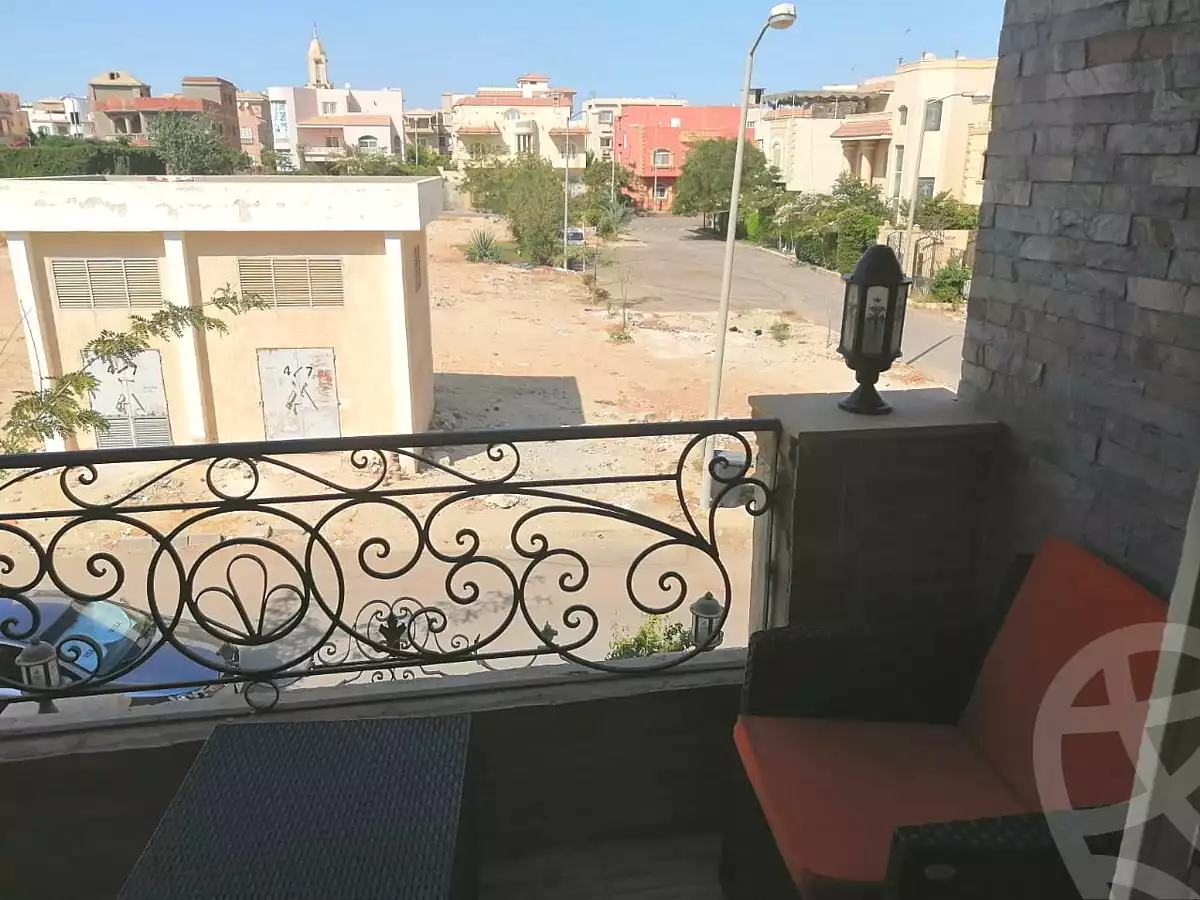 https://aqarmap.com.eg/en/listing/7126823-for-sale-cairo-el-sheikh-zayed-city-compounds-el-yasmeen-compound