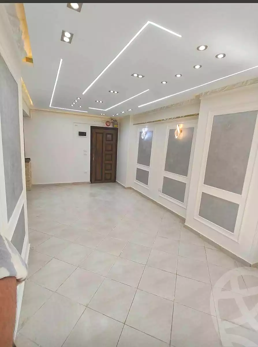https://aqarmap.com.eg/ar/listing/7126292-for-sale-alexandria-el-asafra-l-sfr-bhry