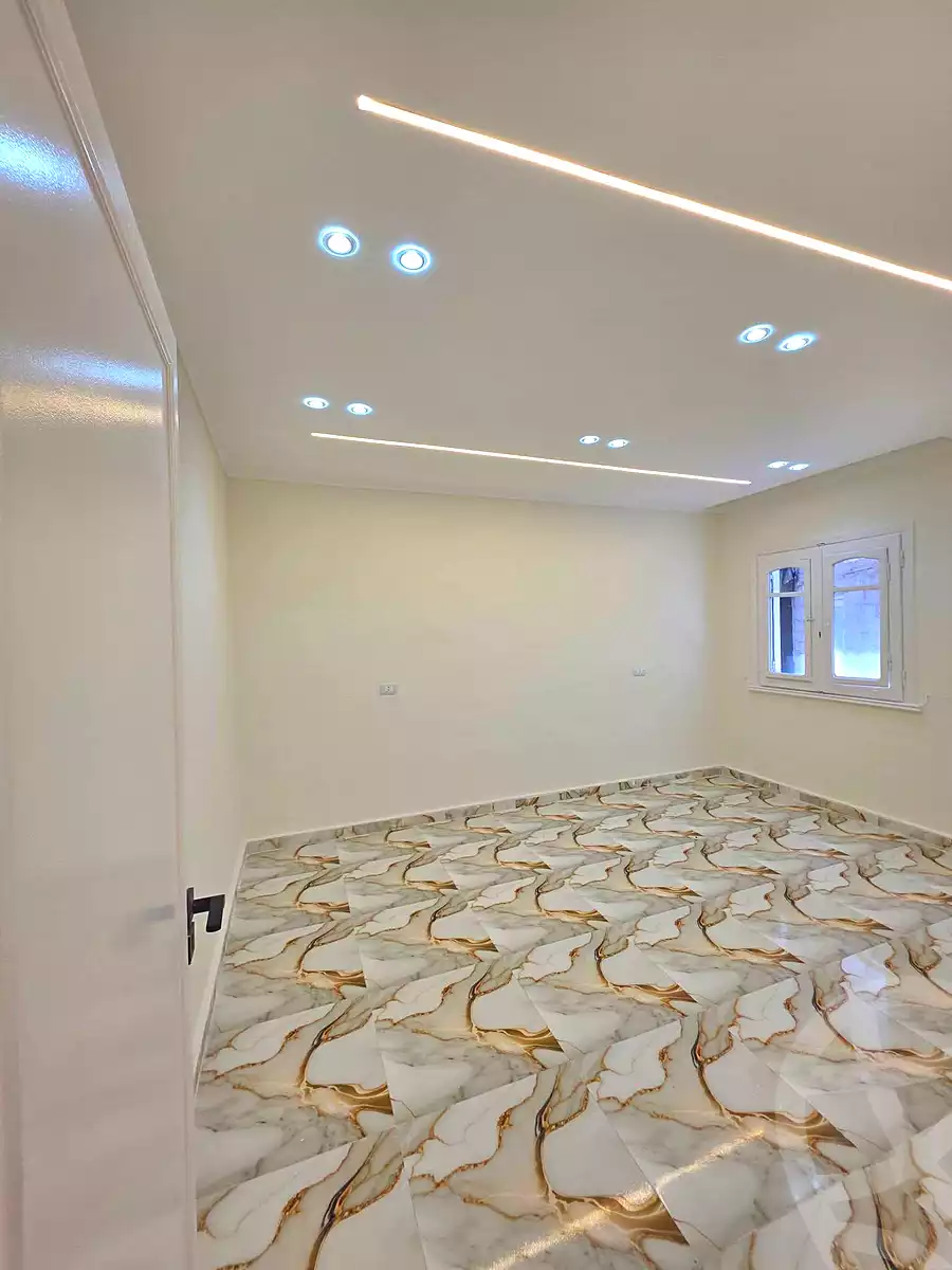 https://aqarmap.com.eg/en/listing/7127382-for-sale-alexandria-miami-el-gaish-rd-st