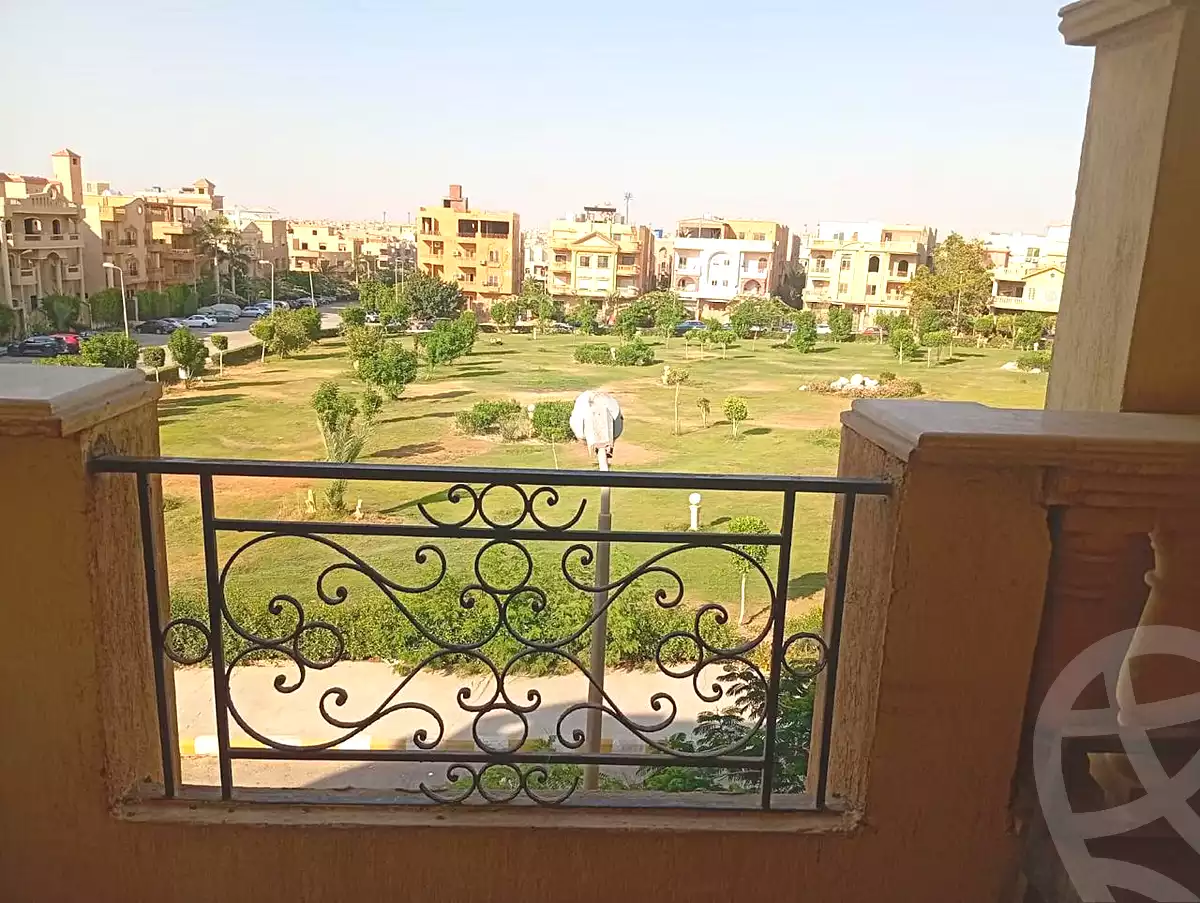 https://aqarmap.com.eg/ar/listing/7127395-for-sale-cairo-new-cairo-ganob-el-akadamiya-south-academy-a-al-mekdad-ibn-omar-street