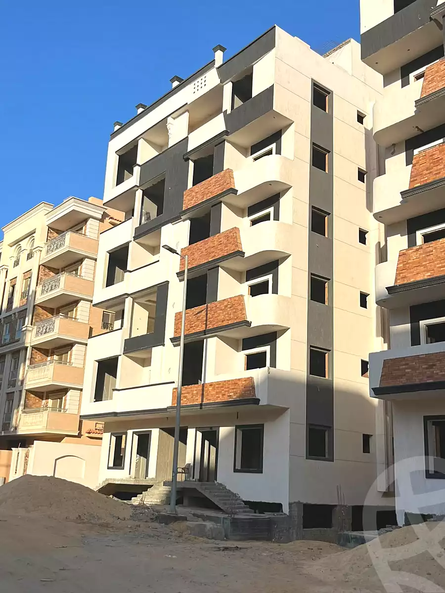 https://aqarmap.com.eg/en/listing/7128783-for-sale-cairo-6th-of-october-el-ahyaa-neighborhood-9th