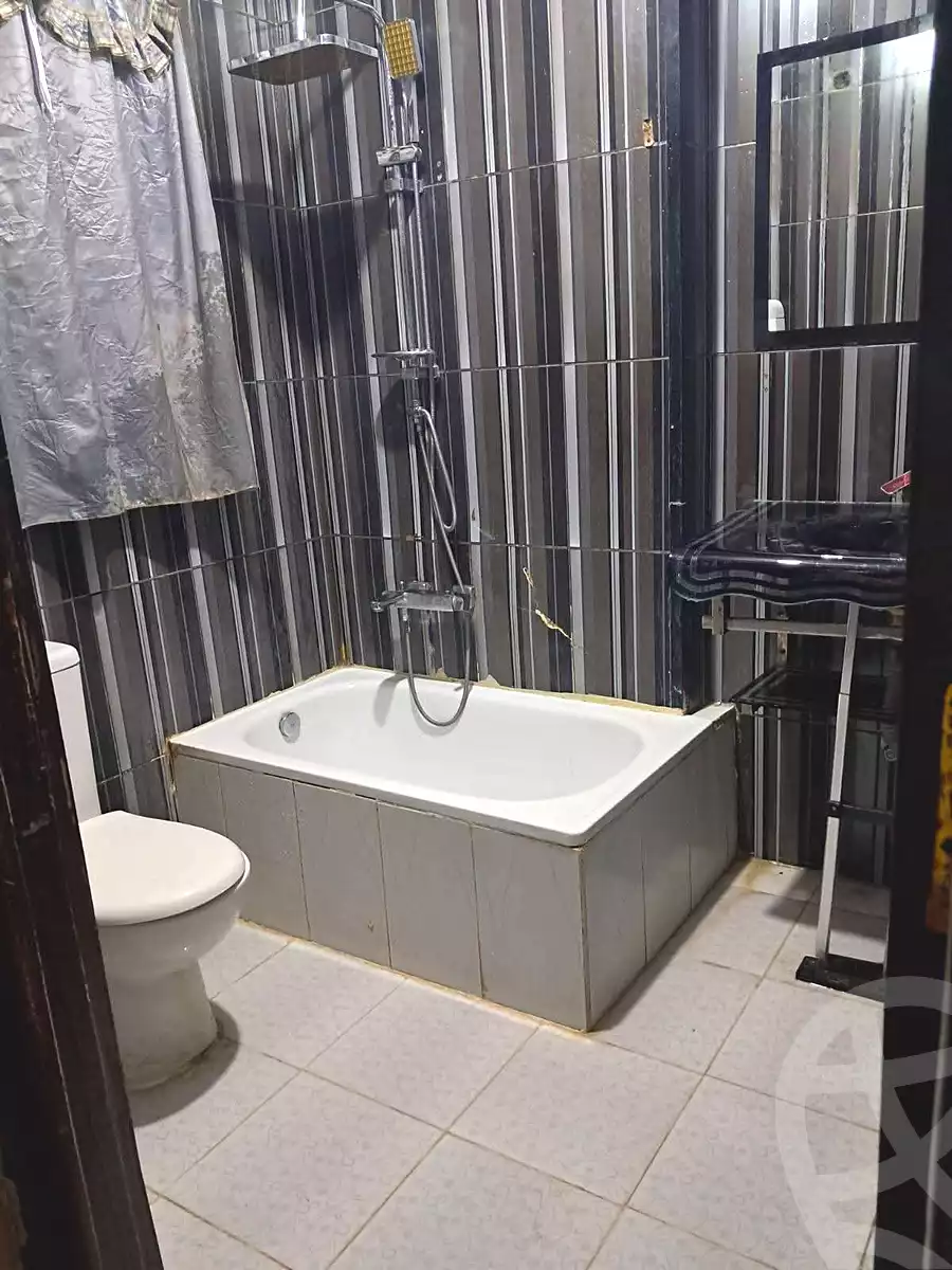 https://aqarmap.com.eg/ar/listing/7129426-for-sale-cairo-helwan-mnshy-yn-hlwn-rael-st