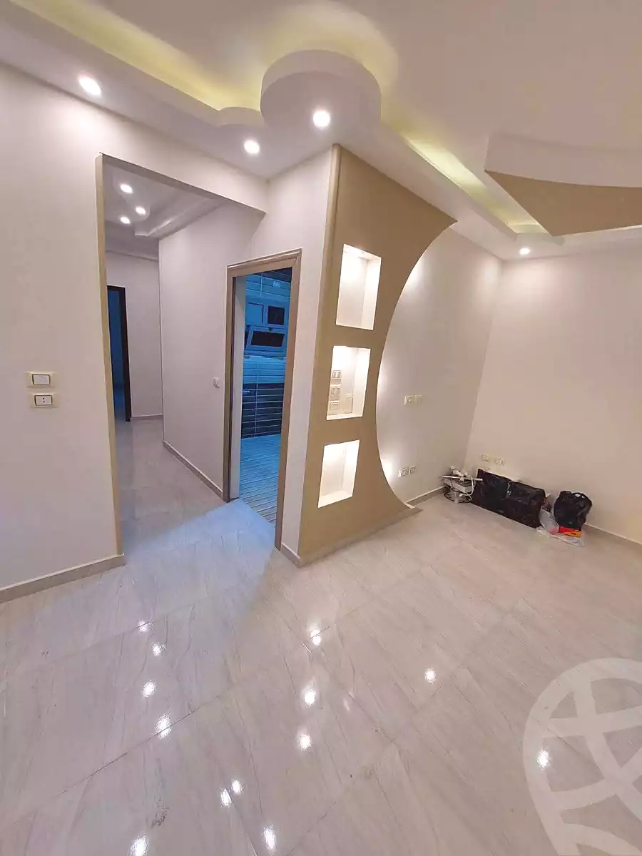 https://aqarmap.com.eg/ar/listing/7129484-for-sale-cairo-helwan-helwan-el-sharkeya-saleh-sobhy-st