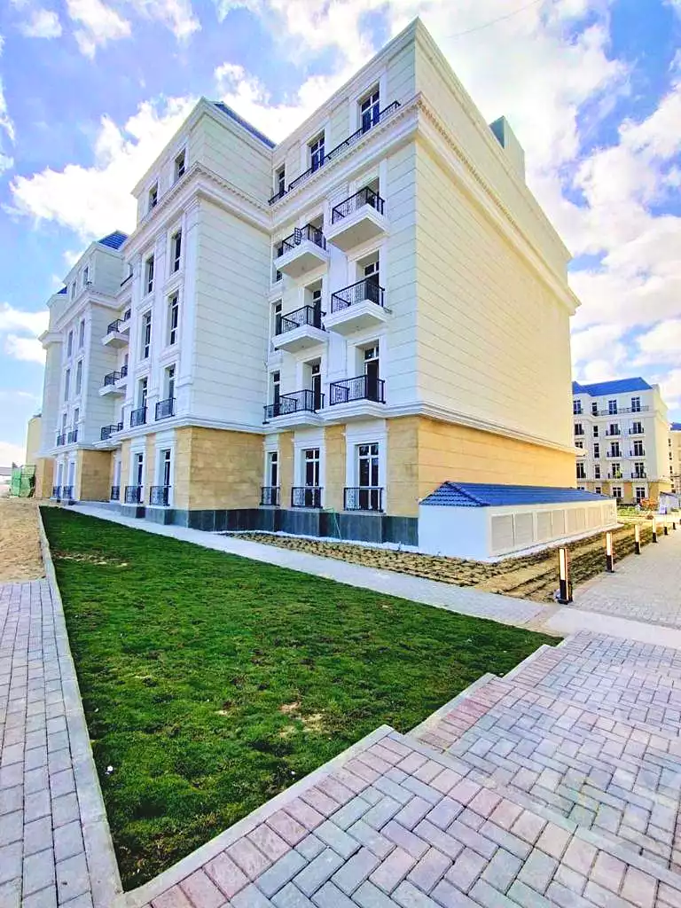 https://aqarmap.com.eg/en/listing/7129475-for-sale-north-coast-new-alamein-mntj-t-l-lmyn-ljdyd-latin-city-city-edge