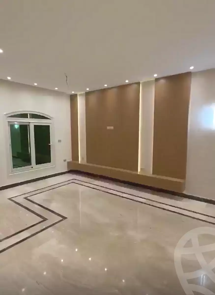 https://aqarmap.com.eg/ar/listing/7129863-for-sale-cairo-new-cairo-ganob-el-akadamiya-south-academy-a-saeed-ibn-zaid-st