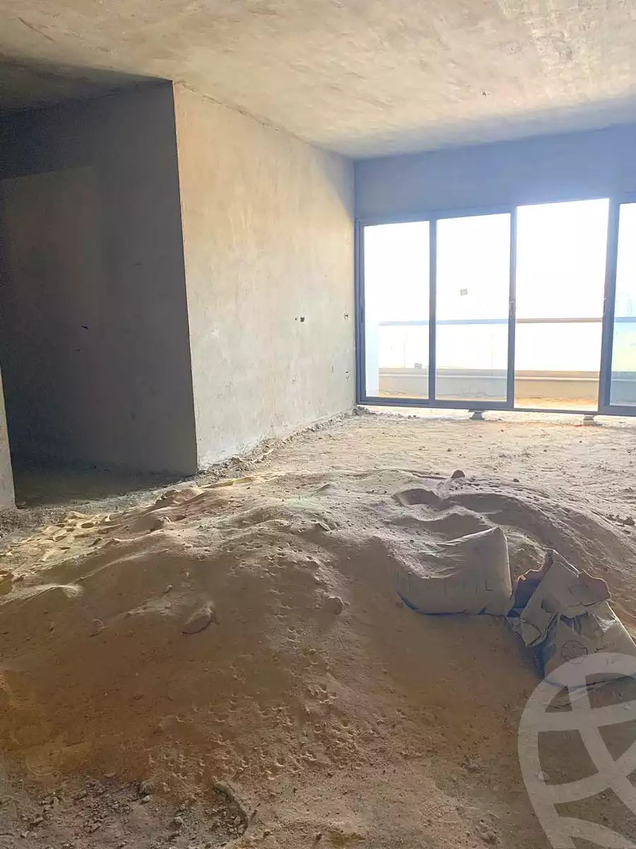 https://aqarmap.com.eg/ar/listing/7129966-for-sale-cairo-new-cairo-compounds-dh-ykwn-2-ryzydns-styl-hwm