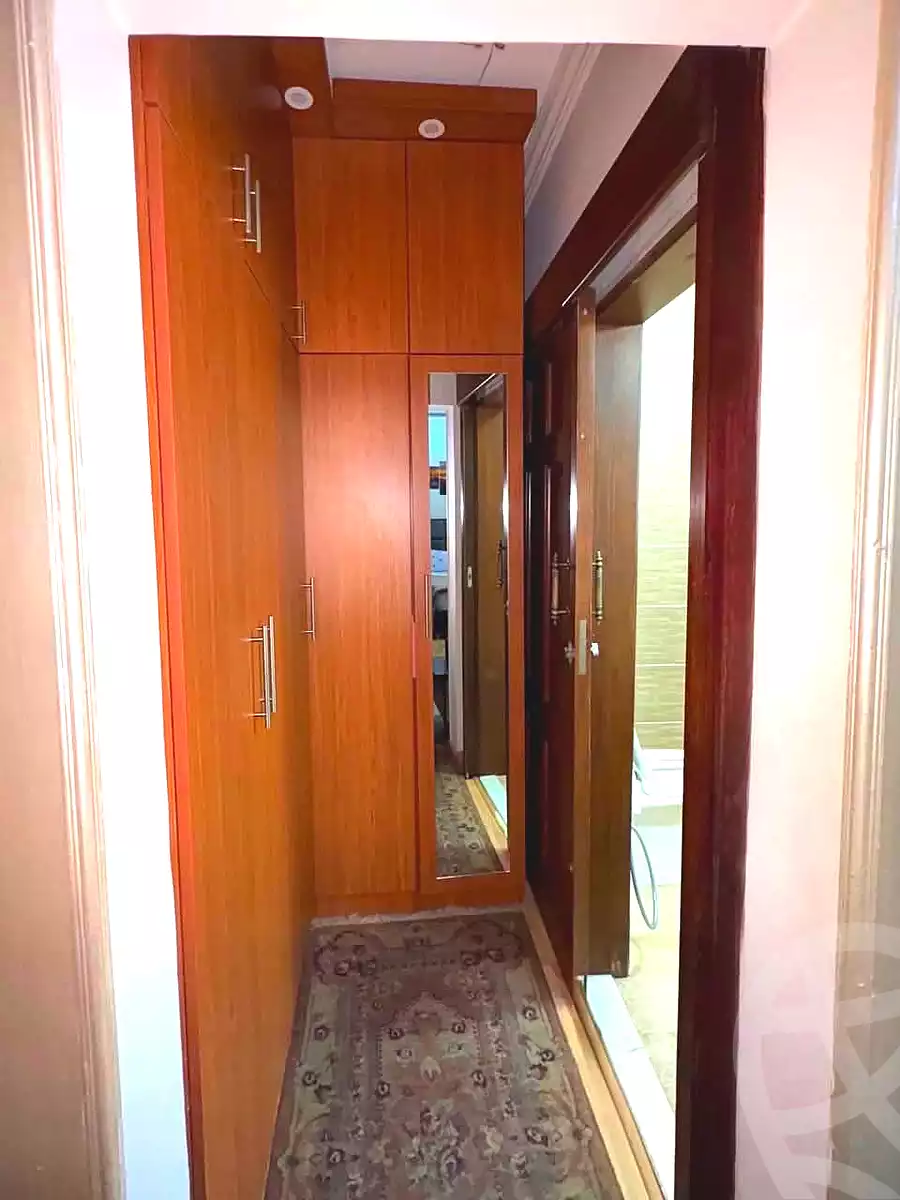 https://aqarmap.com.eg/ar/listing/7129981-for-sale-cairo-new-cairo-ganob-el-akadamiya-south-academy-a-el-shaheed-atef-el-sadat-st