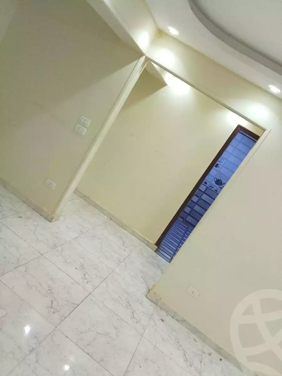 https://aqarmap.com.eg/ar/listing/7130278-for-rent-cairo-helwan-helwan-el-sharkeya-gaafar-st