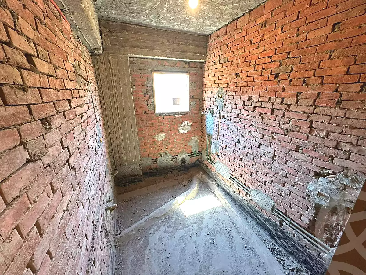 https://aqarmap.com.eg/ar/listing/7130368-for-sale-cairo-new-cairo-compounds-hadayek-el-fedaa