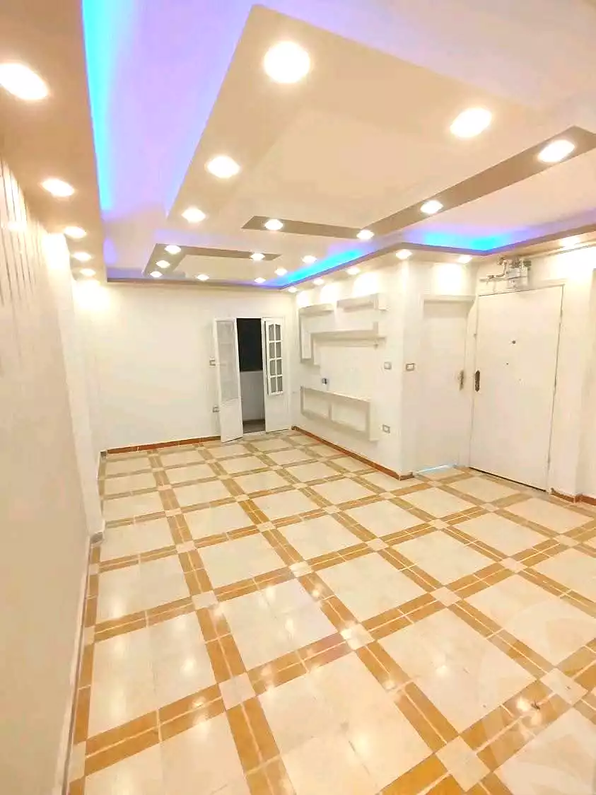 https://aqarmap.com.eg/en/listing/7130450-for-sale-alexandria-lsywf-el-falki