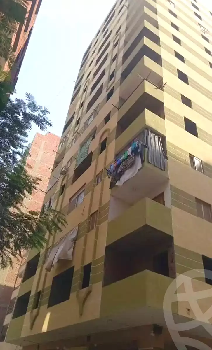 https://aqarmap.com.eg/en/listing/7130616-for-sale-cairo-helwan-hadayek-helwan-nile-corniche-st