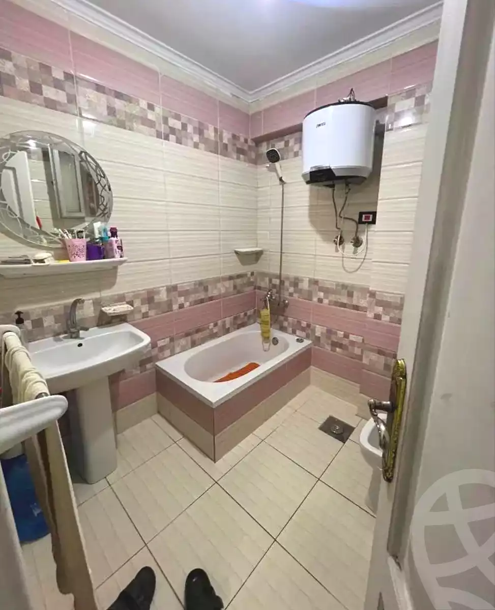 https://aqarmap.com.eg/ar/listing/7130695-for-sale-alexandria-new-miami-el-quds-school-st
