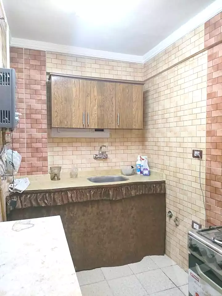 https://aqarmap.com.eg/ar/listing/7130789-for-sale-alexandria-miami-salah-al-din-shaban-st