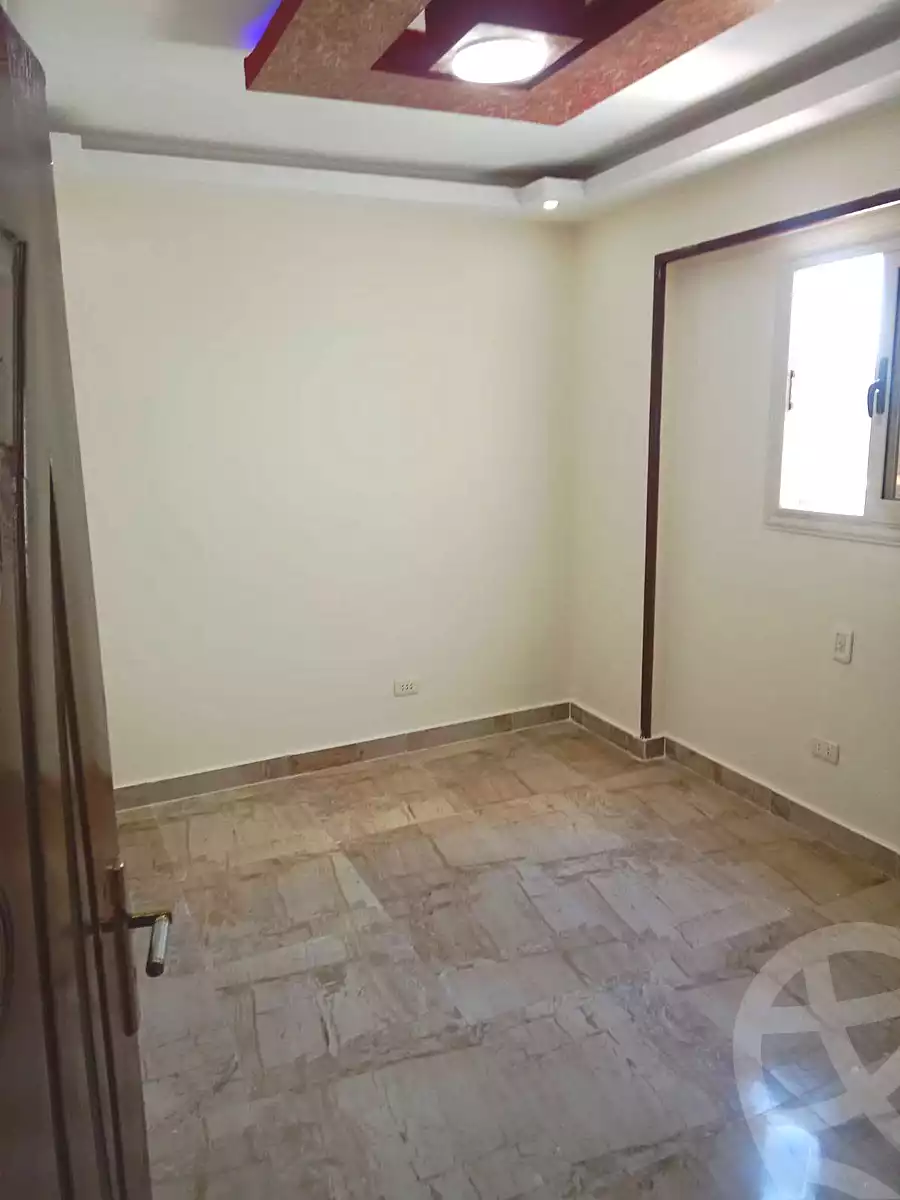 https://aqarmap.com.eg/ar/listing/7130817-for-sale-alexandria-sydy-bshr-sydy-bshr-bhry-shr-mhmwd-l-yswy