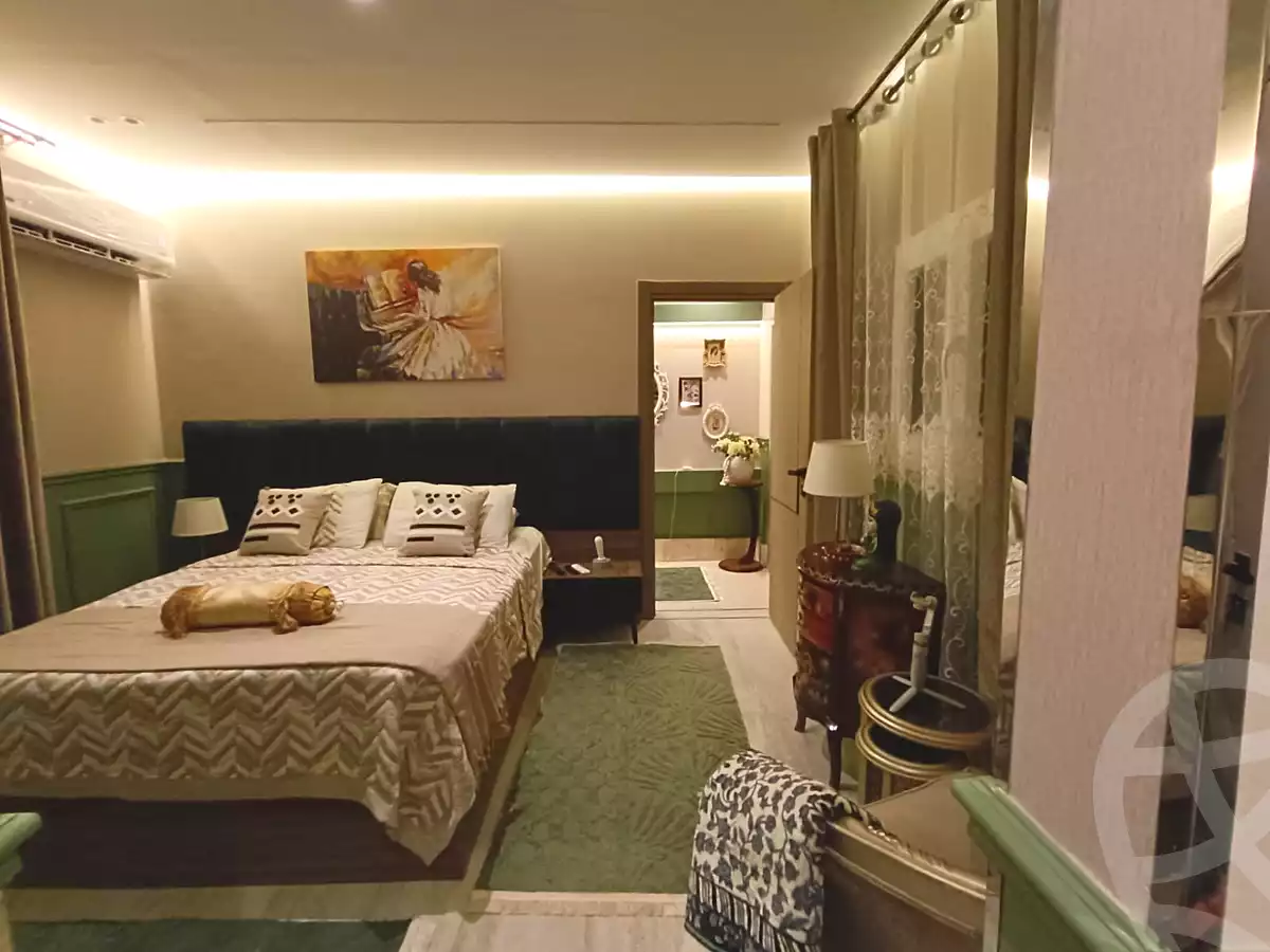 https://aqarmap.com.eg/ar/listing/7130840-for-rent-cairo-el-sheikh-zayed-city-compounds-el-khamayel