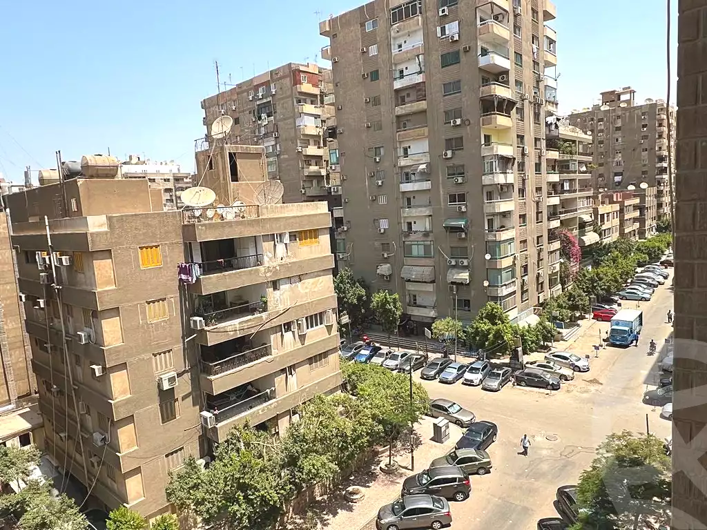 https://aqarmap.com.eg/ar/listing/7130890-for-sale-cairo-nasr-city-8th-zone-hesham-labib-st