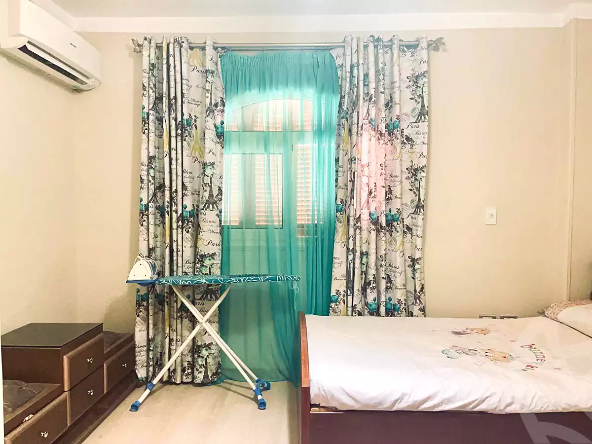 https://aqarmap.com.eg/ar/listing/7130959-for-rent-cairo-6th-of-october-compounds