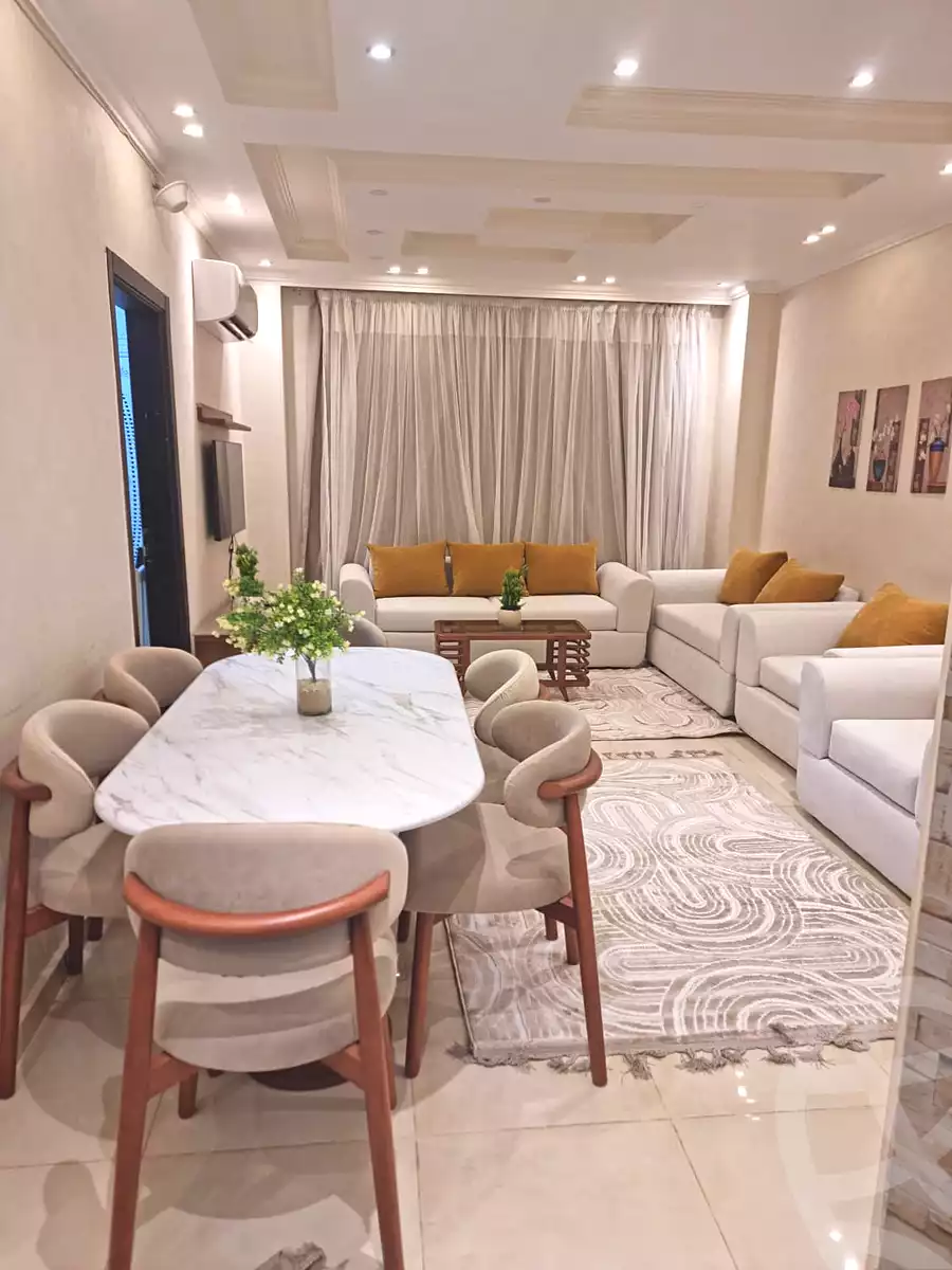 https://aqarmap.com.eg/ar/listing/7131088-for-rent-cairo-6th-of-october-el-ahyaa-neighborhood-1st