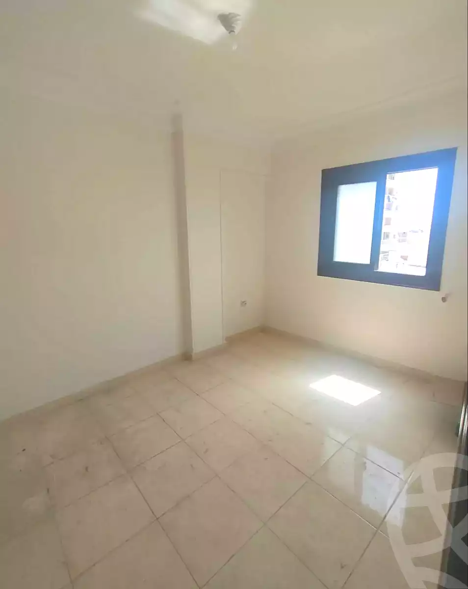 https://aqarmap.com.eg/ar/listing/7131323-for-sale-alexandria-al-agamy-lbytsh-shahr-al-assal-st
