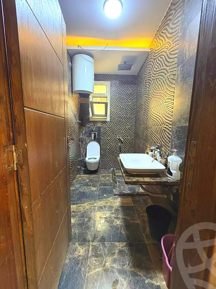 https://aqarmap.com.eg/ar/listing/7131677-for-sale-cairo-new-cairo-el-narges-el-narges-2-pilot-halawany-st