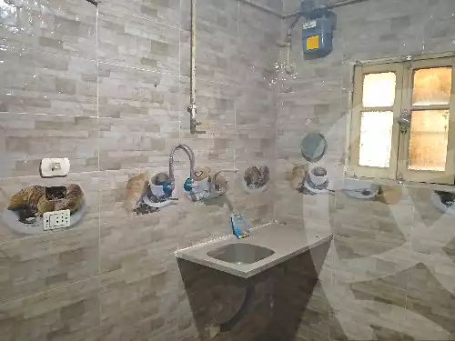 https://aqarmap.com.eg/ar/listing/7131776-for-rent-cairo-ain-shams-yn-shms-lgrby-shr-lmtrwy