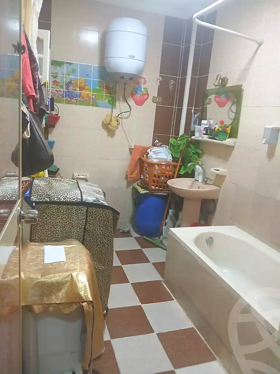 https://aqarmap.com.eg/ar/listing/7132041-for-sale-alexandria-al-agamy-el-hanouvel-radwan-st