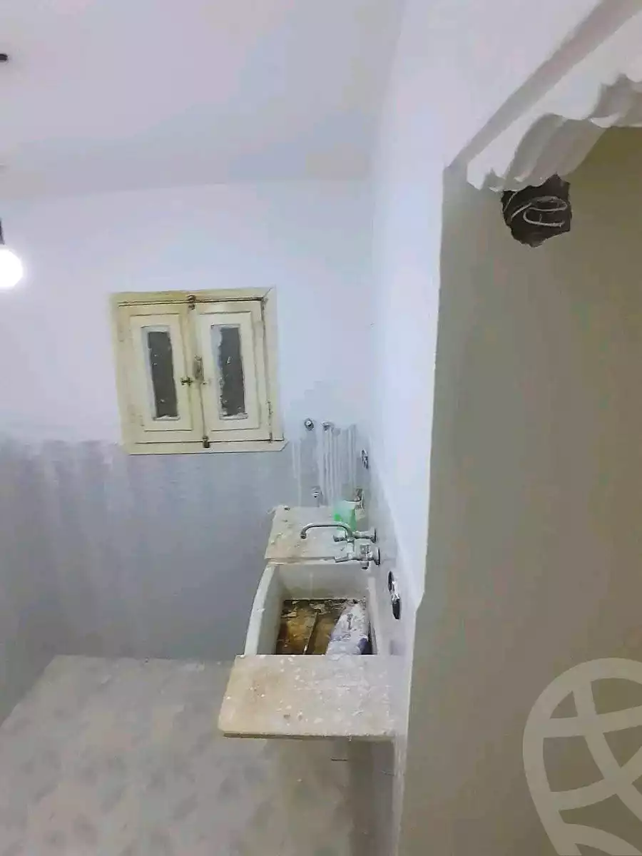 https://aqarmap.com.eg/en/listing/7132130-for-sale-alexandria-al-agamy-el-hanouvel
