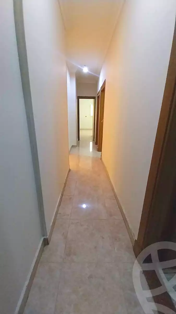 https://aqarmap.com.eg/en/listing/7132620-for-sale-cairo-shoubra-corniche-el-nile-st