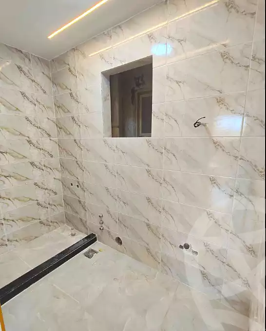 https://aqarmap.com.eg/ar/listing/7132752-for-sale-alexandria-miami-shr-jml-bd-lnsr