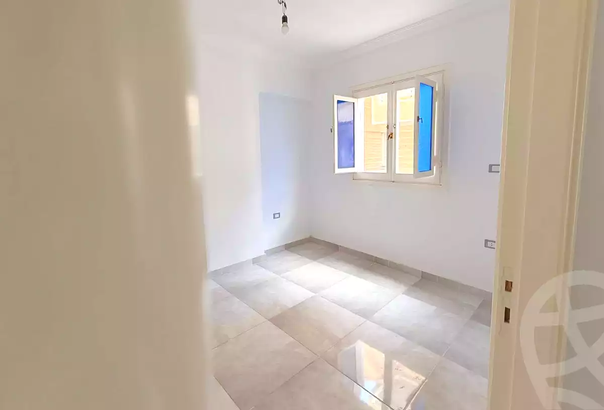 https://aqarmap.com.eg/ar/listing/7133076-for-sale-alexandria-al-agamy-el-hanouvel