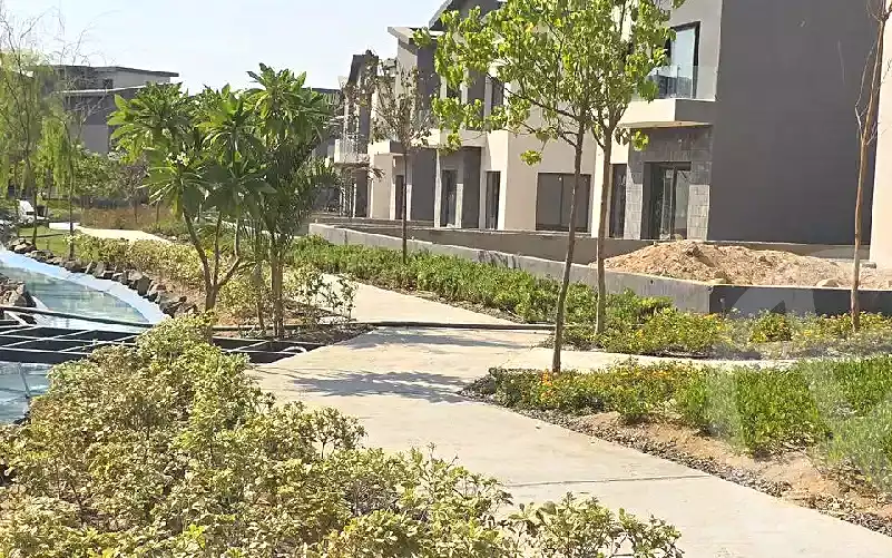 https://aqarmap.com.eg/ar/listing/7133803-for-sale-cairo-new-cairo-compounds-kmbwnd-kryk-twn-il-cazar