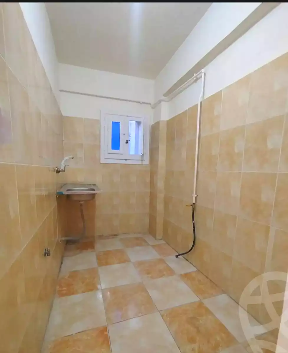 https://aqarmap.com.eg/ar/listing/7134016-for-sale-alexandria-al-agamy-lbytsh-el-hanafeya-st