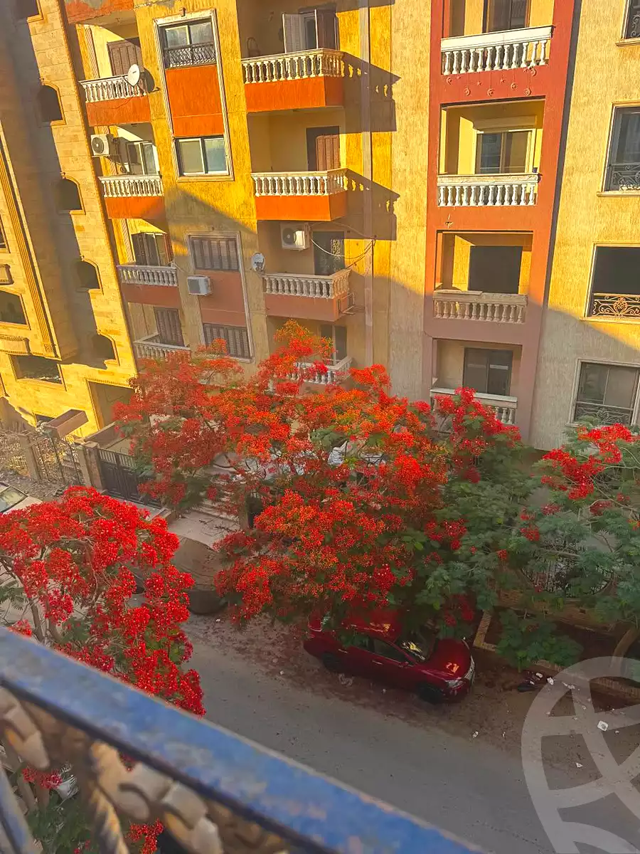 https://aqarmap.com.eg/ar/listing/7134339-for-rent-cairo-6th-of-october-el-ahyaa-neighborhood-4th-neighborhood-5