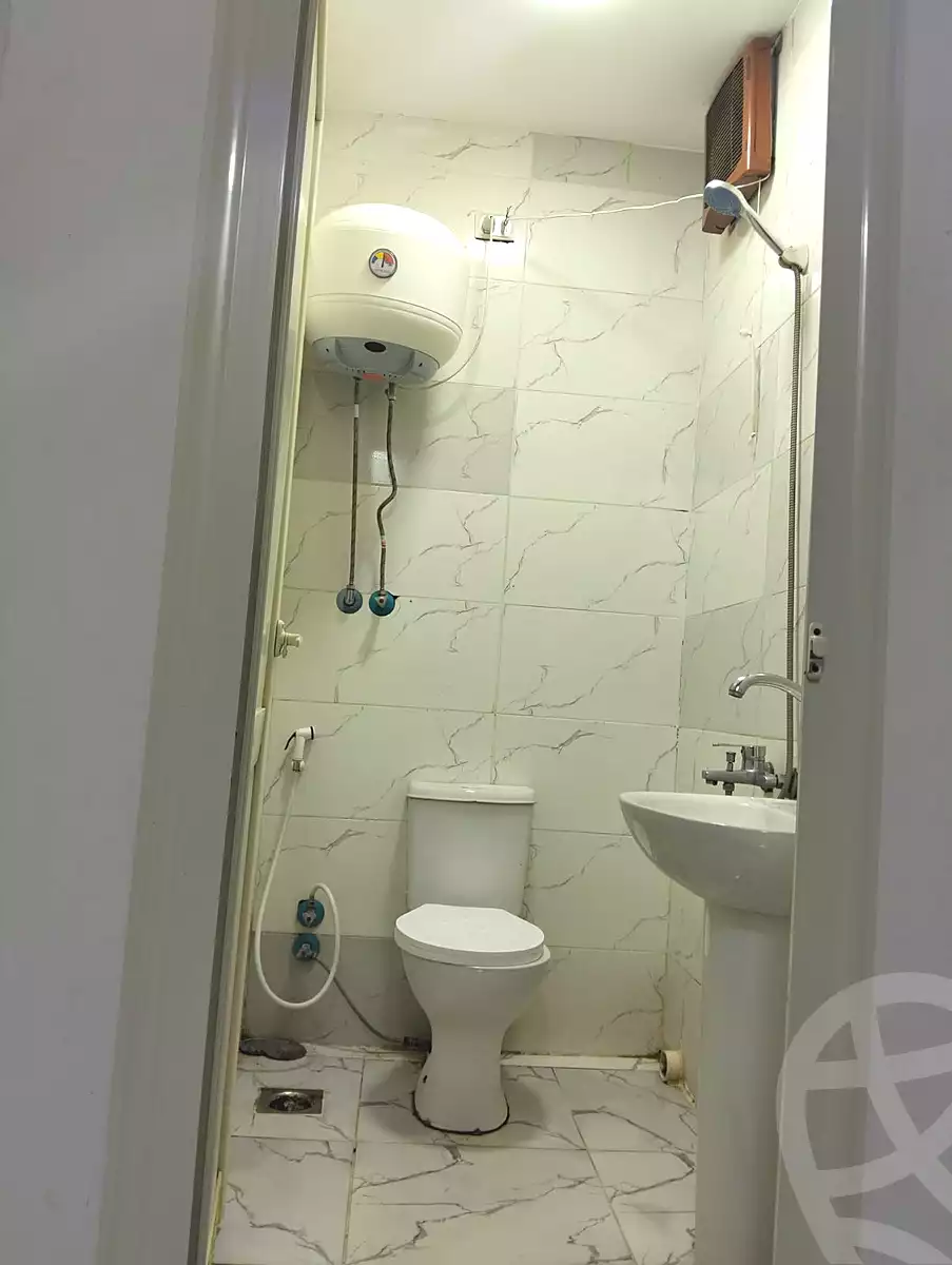 https://aqarmap.com.eg/en/listing/7134390-for-rent-cairo-6th-of-october-el-ahyaa-neighborhood-1st-eighth-neighborhood
