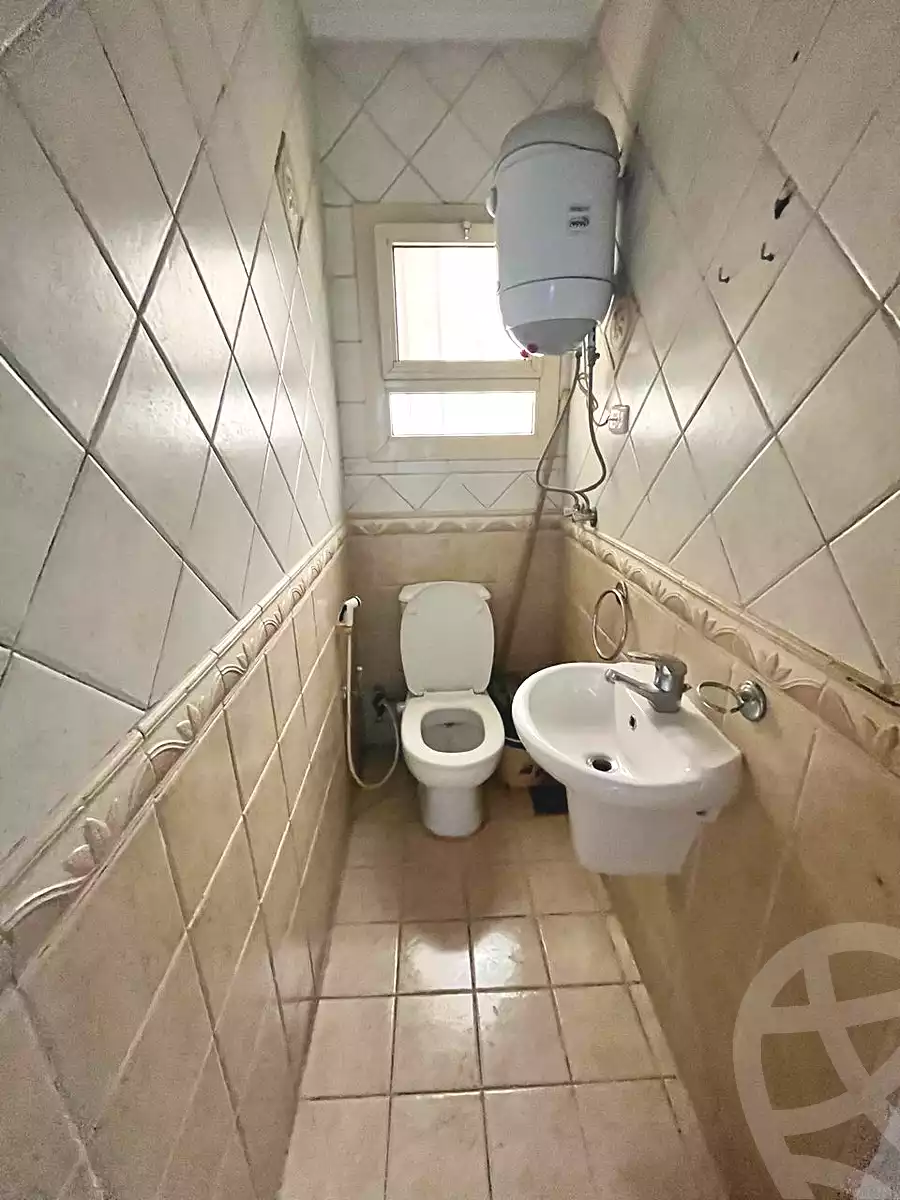 https://aqarmap.com.eg/en/listing/7134556-for-sale-cairo-nasr-city-hay-el-sefarat-mecca-st