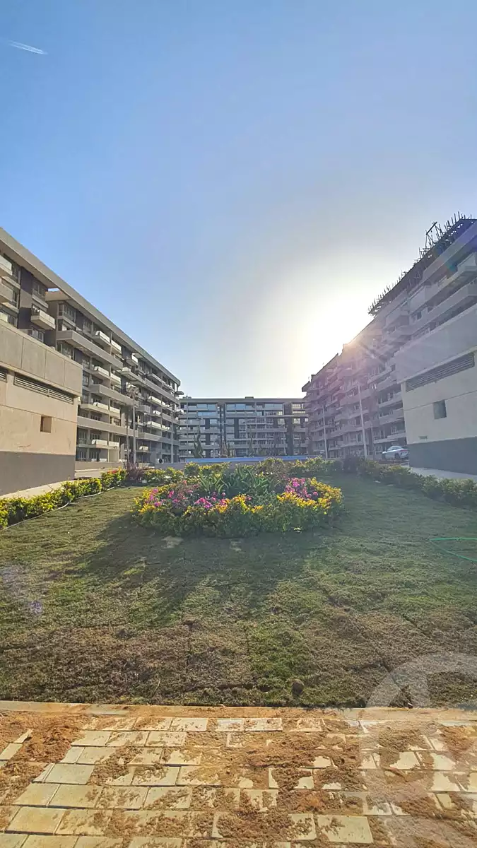 https://aqarmap.com.eg/en/listing/7134618-for-sale-cairo-new-administrative-capital-r7-scenario