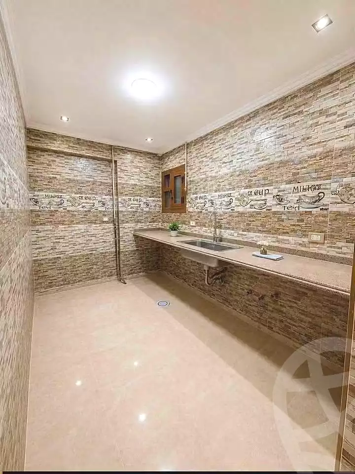 https://aqarmap.com.eg/ar/listing/7134646-for-sale-alexandria-al-agamy-lbytsh-el-reyad-st
