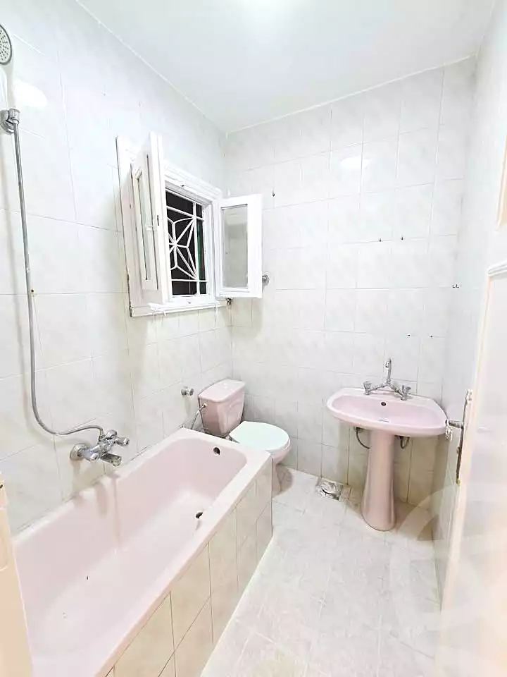 https://aqarmap.com.eg/en/listing/7134780-for-sale-alexandria-al-agamy-shataa-el-nakheel