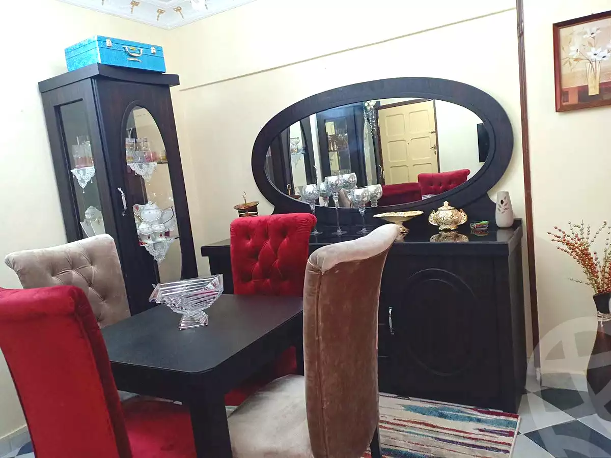 https://aqarmap.com.eg/ar/listing/7134957-for-sale-cairo-helwan-helwan-el-sharkeya-mostafa-safwat-st